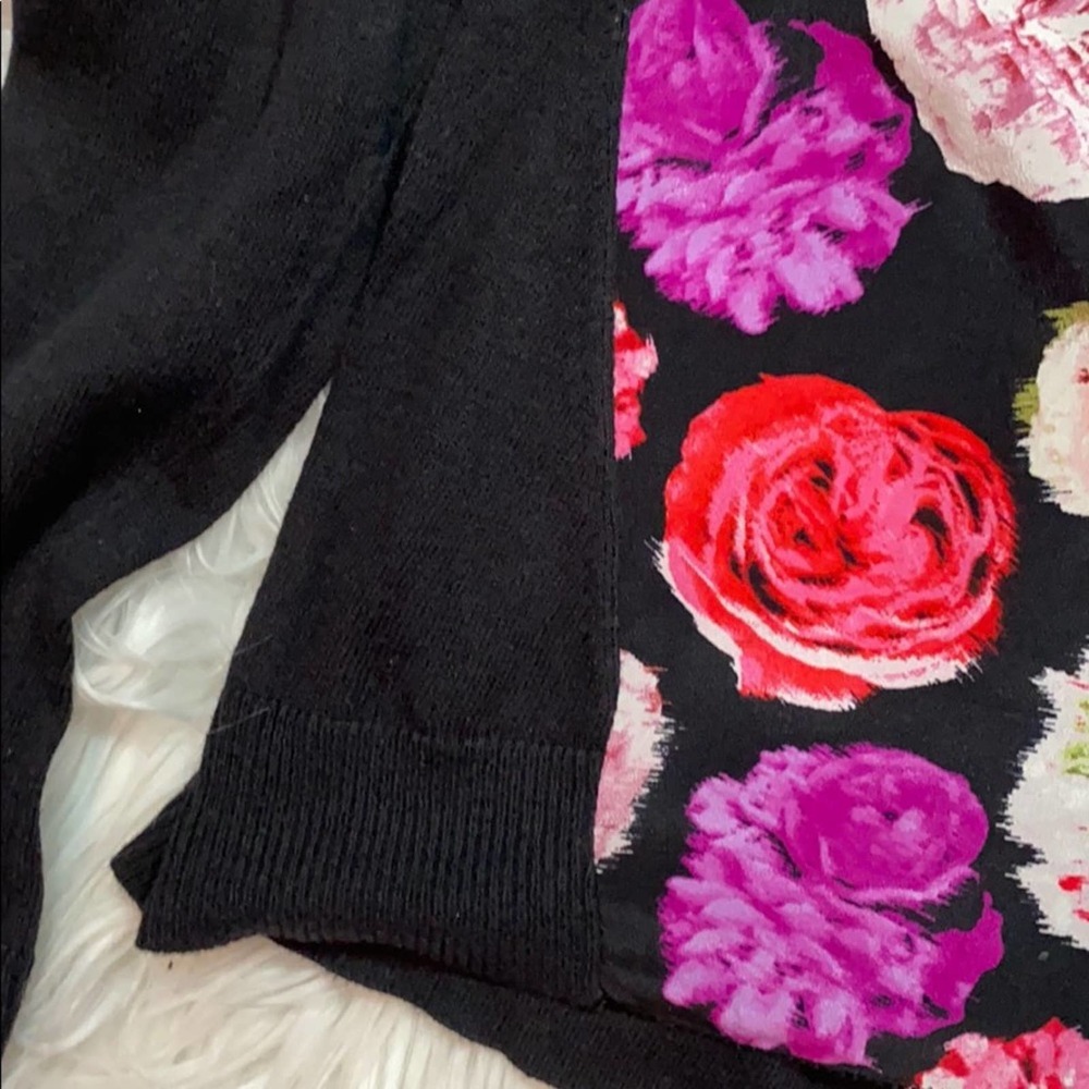 SOLD! Anthro Moth Rose Snapshot Sweater sz S - Picture 4 of 6
